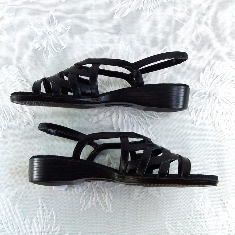 Black Life Stride women's sandals sling back with elastic and man made size 7